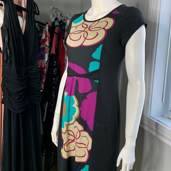 Beautiful Women Casual Dress Floral Print Strectchy Medium 8 - Picture 6 of 9